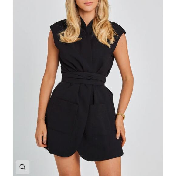 oddmuse Dresses & Skirts - Oddmuse The Ultimate Muse Sleeveless With Additional Belts Black